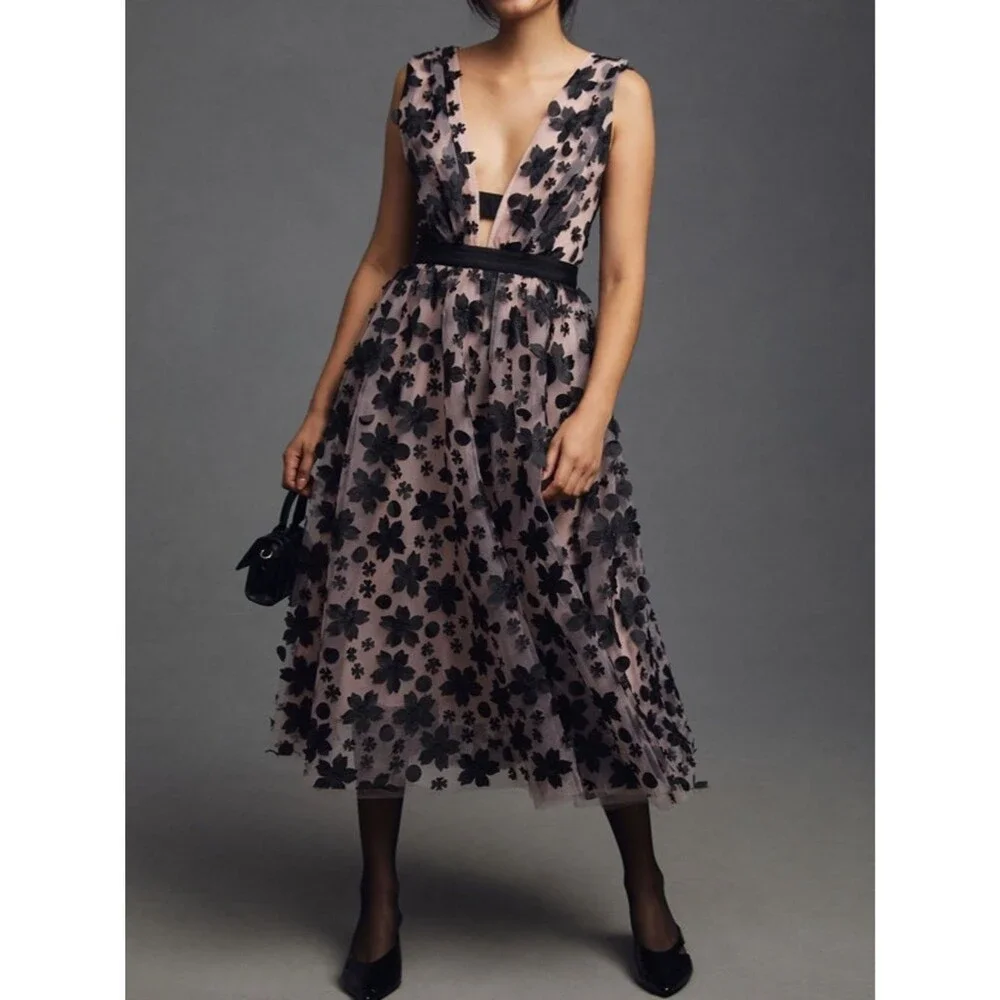 Anthropologie Strappy Floral Floral Appliqúe Tulle Midi Dress | Black /Blush | 0 - Picture 9 of 12
